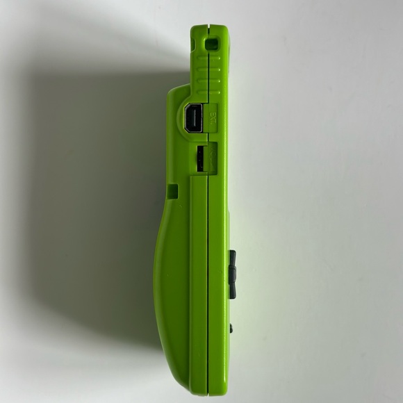 Nintendo Game Boy Color Handheld Game Console CGB-001 Kiwi - Picture 4 of 8